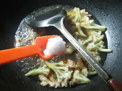 Make Coconut chicken soup step 0