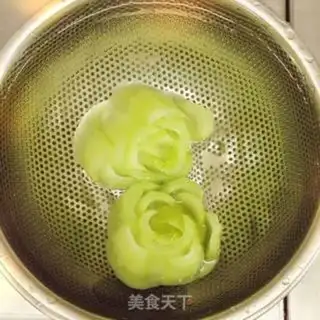 Make Emerald roses step 3