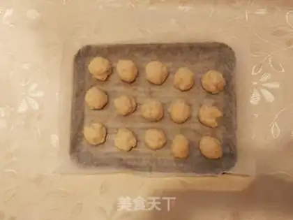 Make Gold coconut ball step 9