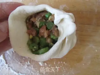 Make Four season bean pork buns step 9