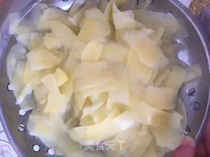 Make Frozen potatoes step 4