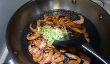 Make Onion shrimp step 8