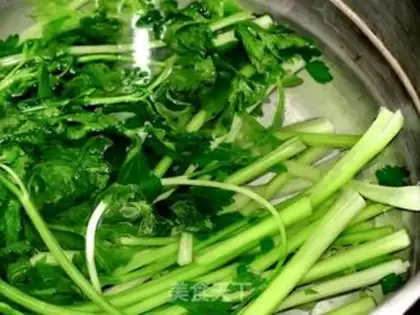 Make Celery shrimp step 1