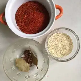 Make Spicy oil step 0