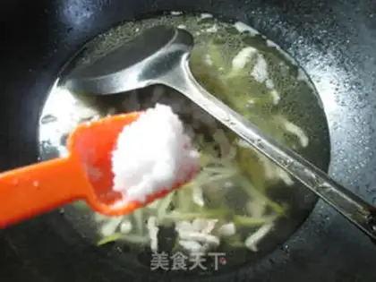 Make Squeeze meat soup step 4
