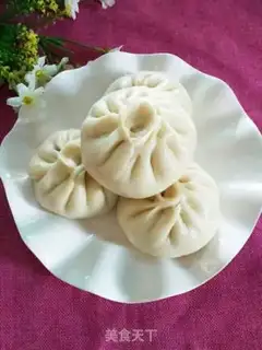 Make Potato pork buns step 16