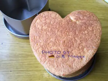 Make Heart-to-heart toast step 5
