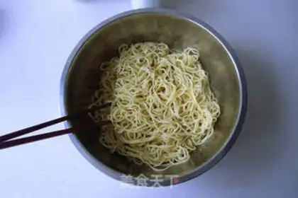 Make ♪ Hot pepper sauce noodles ♪ step 1