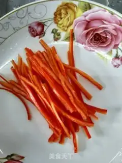 Make Spicy hands tore garlic step 2