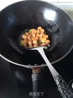 Make Orchid fried corn sausage step 1