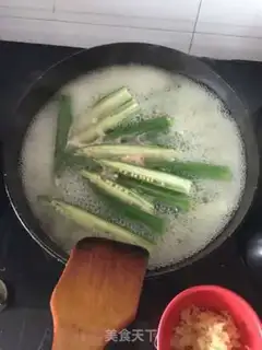 Make Garlic Autumn step 2