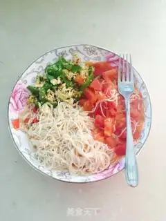 Make Tomato egg pepper noodles step 9