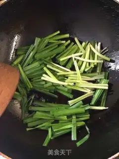 Make Scrambled beans step 1