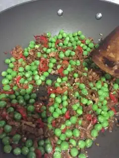 Make radish and gravy step 3
