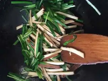 Make Scrambled beans step 2