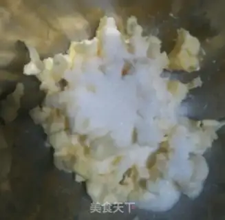 Make Egg yolk ball step 1