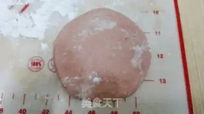 Make Red velvet buns step 5
