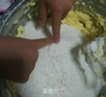 Make Egg yolk ball step 6