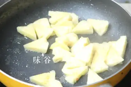 Make Sweet pineapple ribs step 8