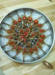 Make Garlic fan steamed shrimp step 2