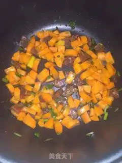 Make Sausage pineapple rice step 2