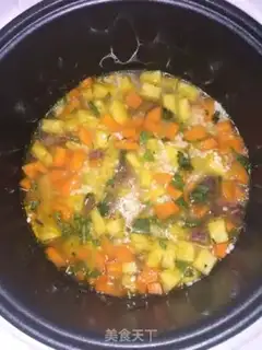 Make Sausage pineapple rice step 3