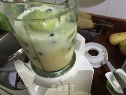 Make ♪ Hammelon blueberry milkshake ♪ step 2