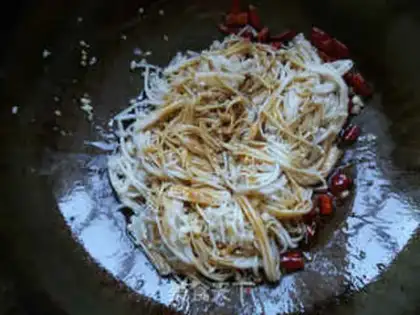 Make Soy sauce and golden mushrooms step 4