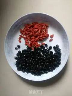 Make The mud and the black beans step 1