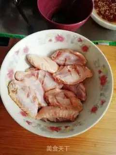 Make Pear chicken wings step 0