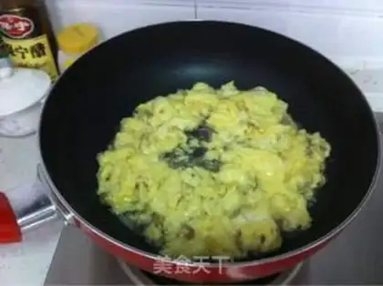 Make Rice eggs and cabbage step 1