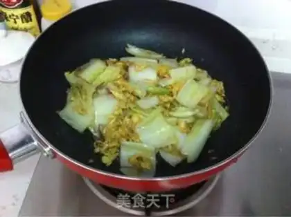 Make Rice eggs and cabbage step 2