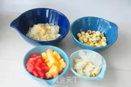 Make Silver-ear lily soup step 0
