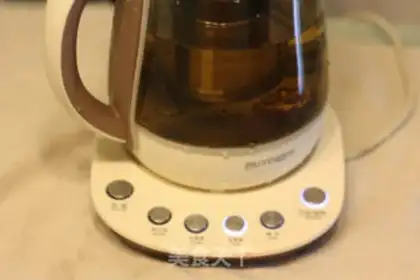 Make Cinnamon sugar tea step 1