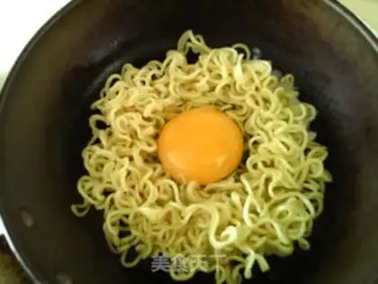 Make Noodle nest eggs step 4