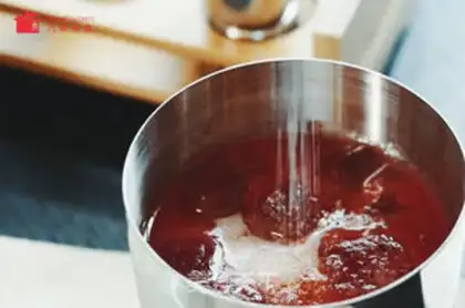 Make Bloody Mary step 2