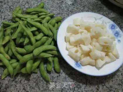 Make Bean-cooked lily step 0