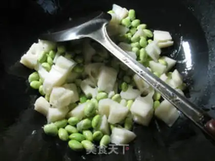 Make Bean-cooked lily step 2