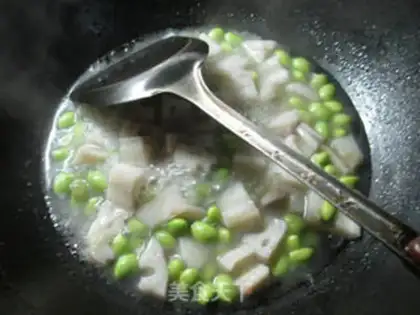 Make Bean-cooked lily step 3
