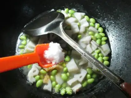 Make Bean-cooked lily step 5