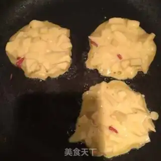Make Quick-ass sweet apple pancakes step 5