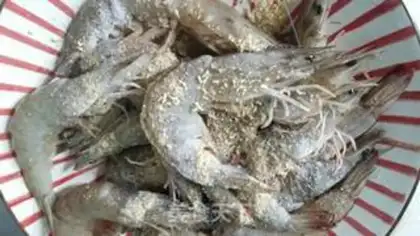Make Shrimp on the back step 1