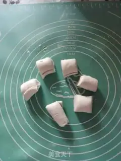 Make Blueberry balls step 3