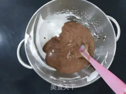 Make A giraffe roll step 14