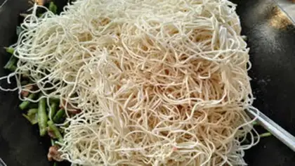 Make Bean horned noodles step 8