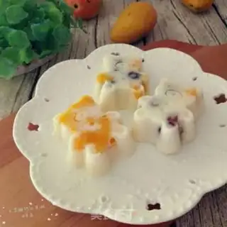 Make Fruit yogurt cream step 6