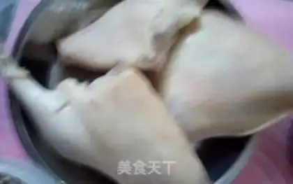 Make Ducks for the cucumbers step 0