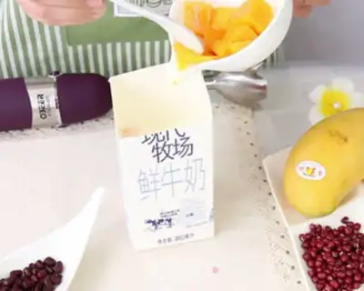 Make Bean mango milkshake step 0