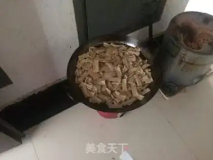 Make Spicy spicy beans step 1