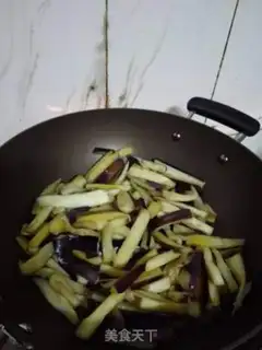 Make Spicy pork and eggplant step 2